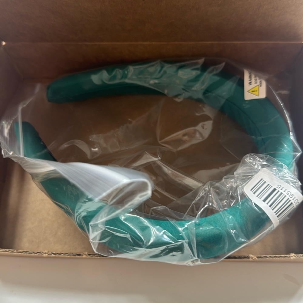 Green Celia satin handband